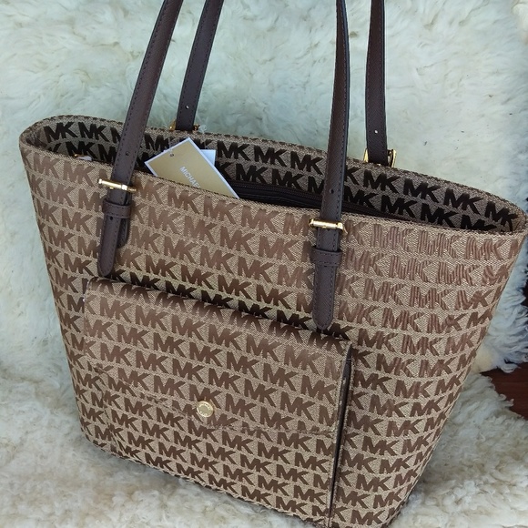 Michael Kors Handbags - New brand Authentic Michael Kors